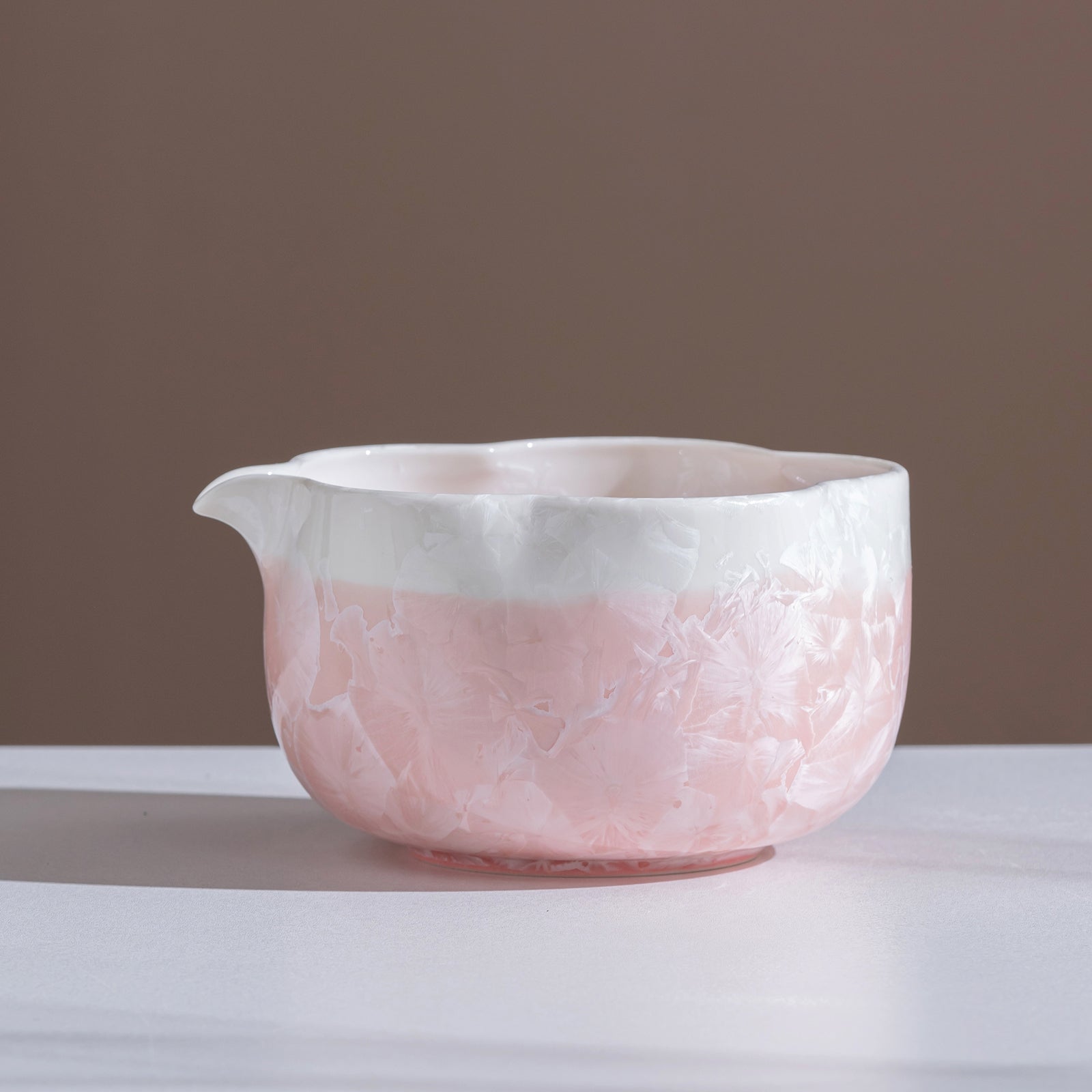 Pink Petal Edge Crystalline Glaze Matcha Bowl Set with Bamboo Whisk