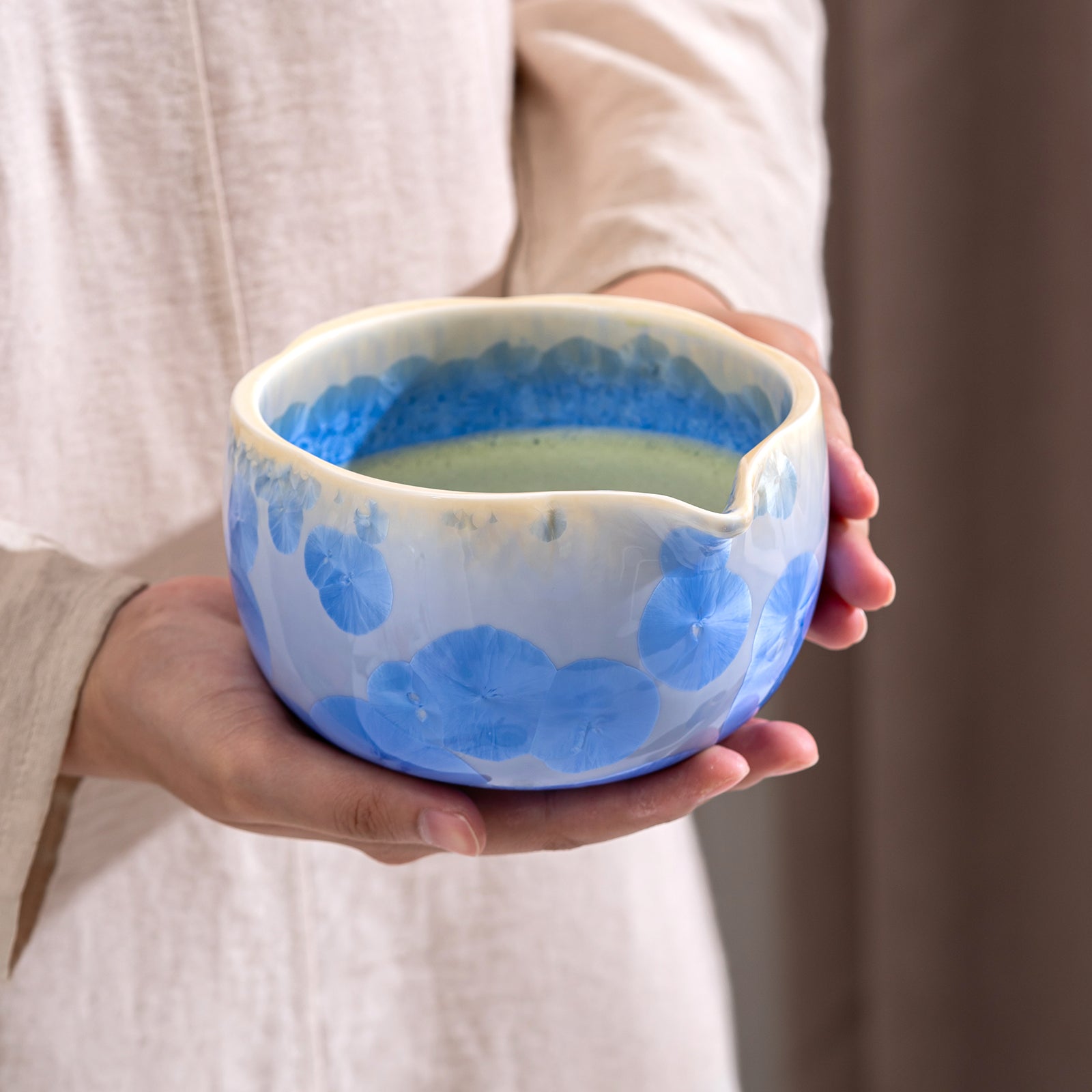 Matcha Bowl Set - Crystalline Glaze Blue Floral Design： Complete Matcha Kit for Traditional Ceremony