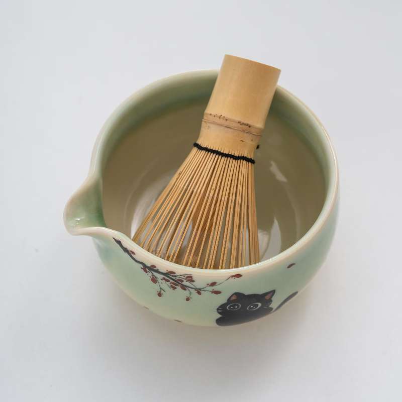 Hand-painted Cat Matcha Bowl Set with Bamboo Whisk and Chasen Holder Ceramic Gradient Green Matcha Whisk Set
