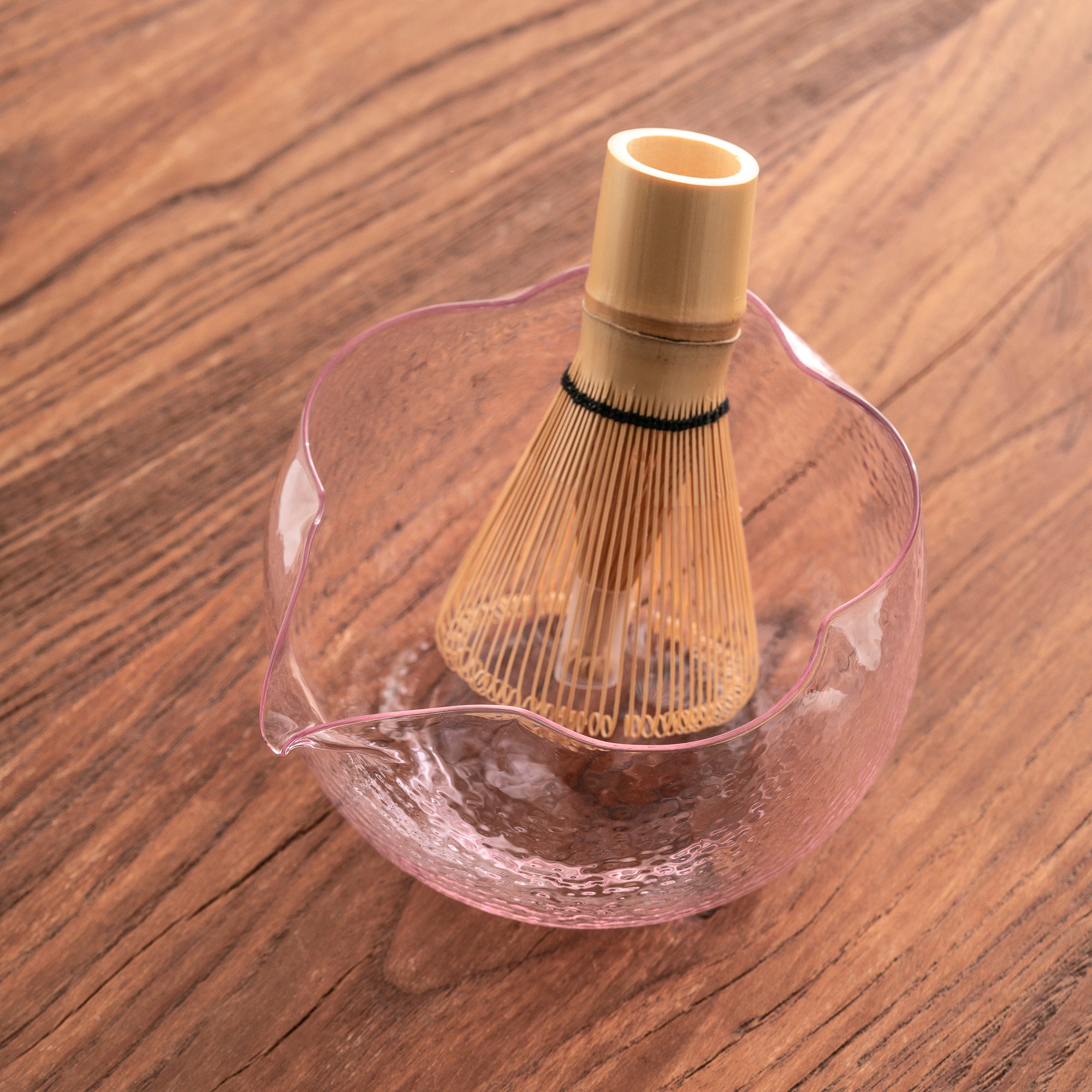 Pink Hammered Glass Matcha Set - Japanese Tea Ceremony Kit with Bamboo Whisk