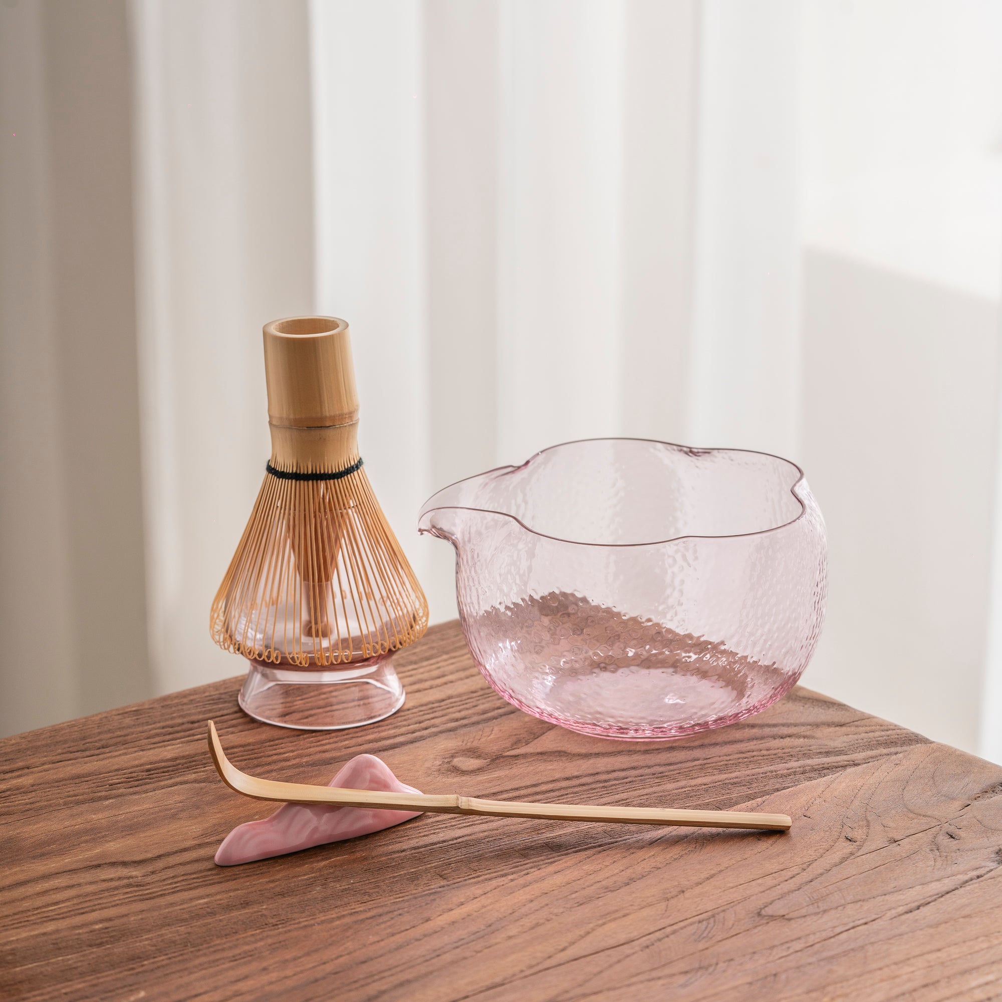 Pink Hammered Glass Matcha Set - Japanese Tea Ceremony Kit with Bamboo Whisk
