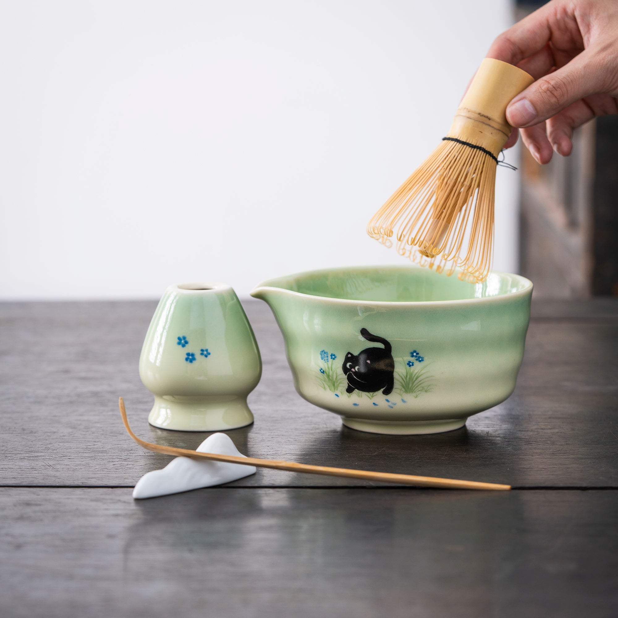 Artisan Hand - Painted Matcha Set with Cat Motif