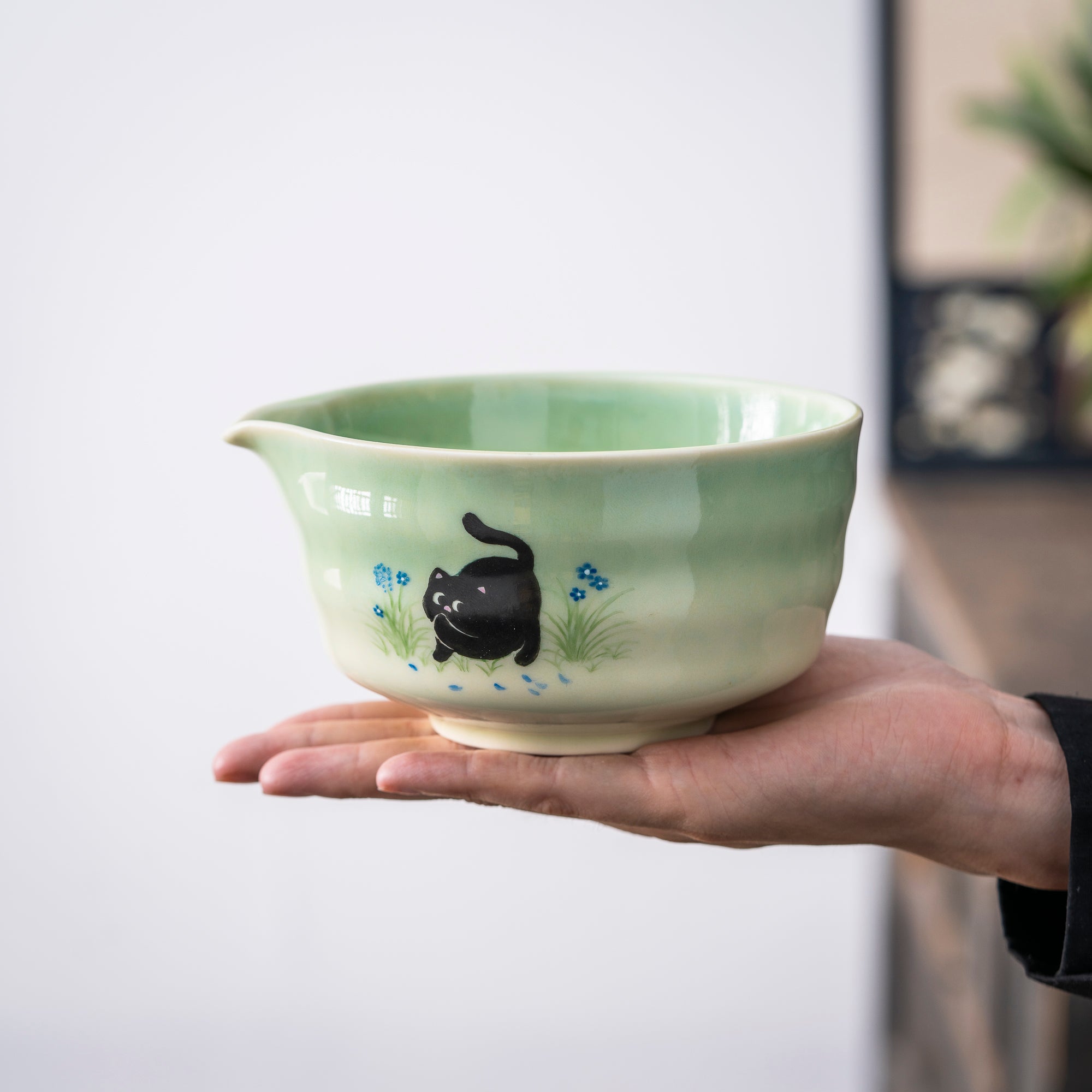 Artisan Hand - Painted Matcha Set with Cat Motif