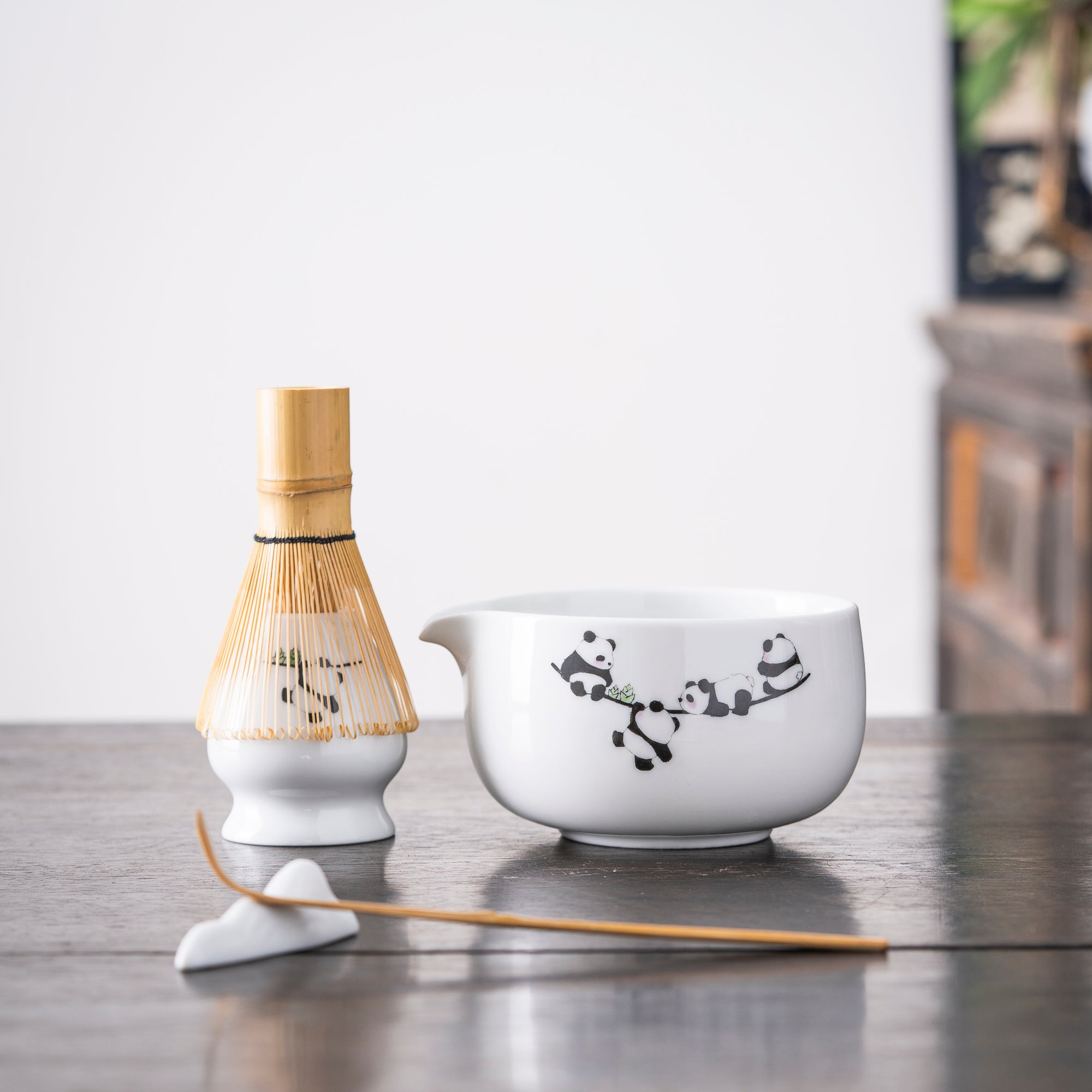 Hand - painted Panda White Matcha Kit