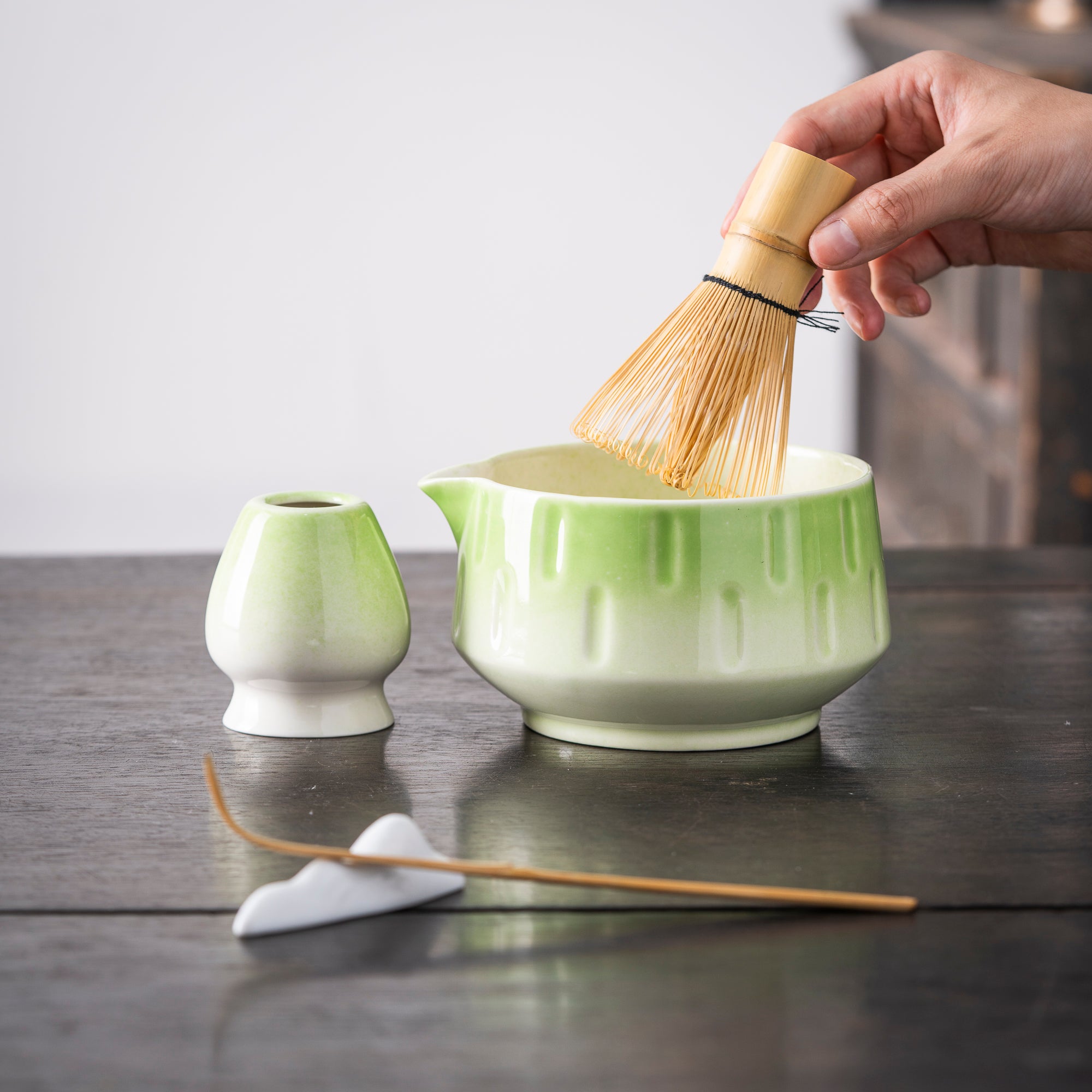 Textured Gradient Green Ridged Matcha Set