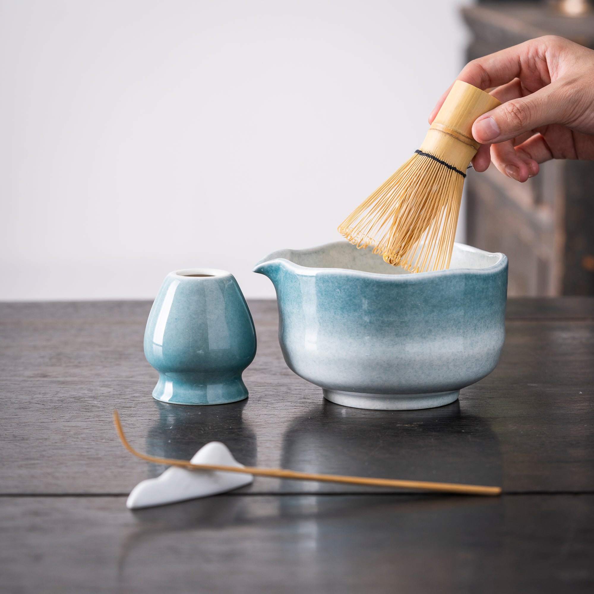 Gradient Blue Matcha Whisk Set