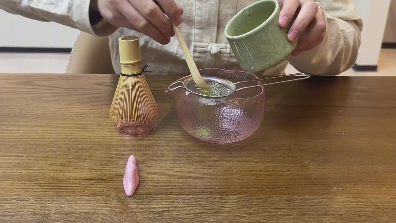 Load video: Pink Hammered Glass Matcha Set - Japanese Tea Ceremony Kit with Bamboo Whisk